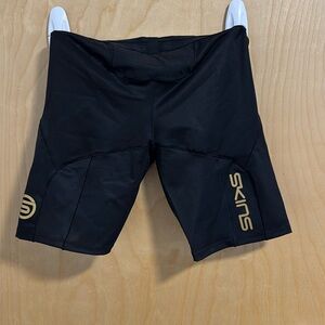 Skins series-5 men’s power shorts black